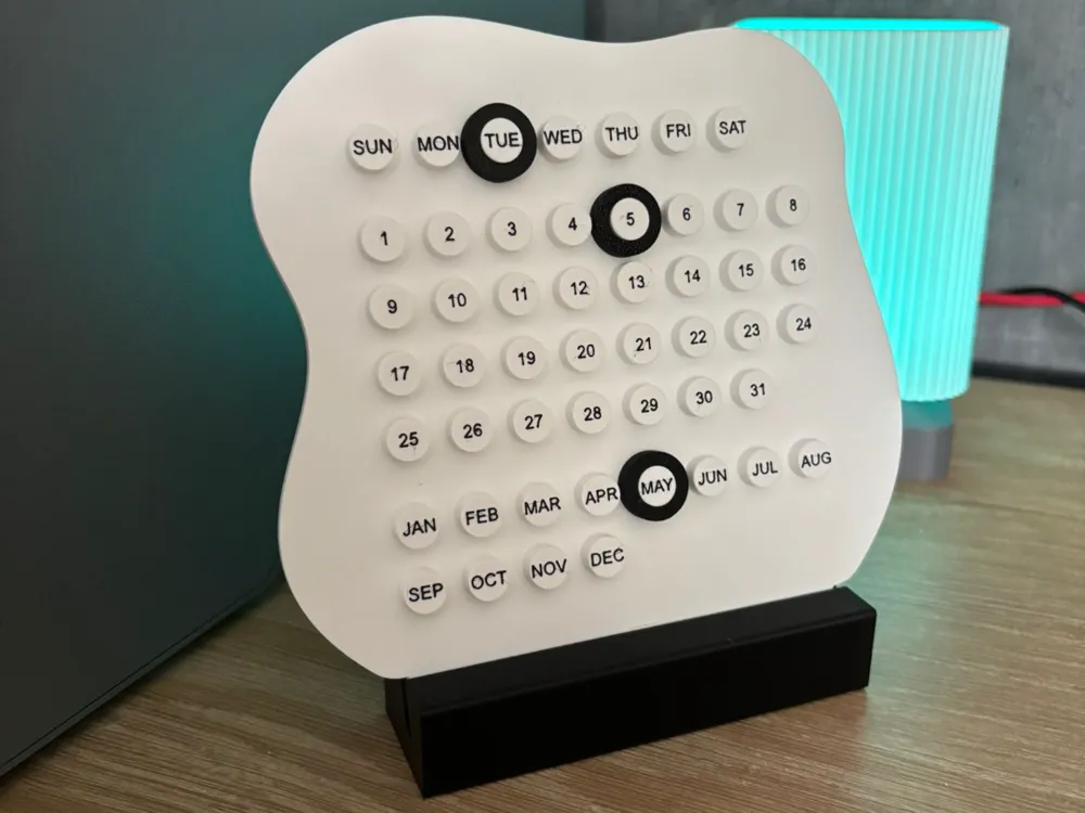 Desk Calendar - Infinity Calendar